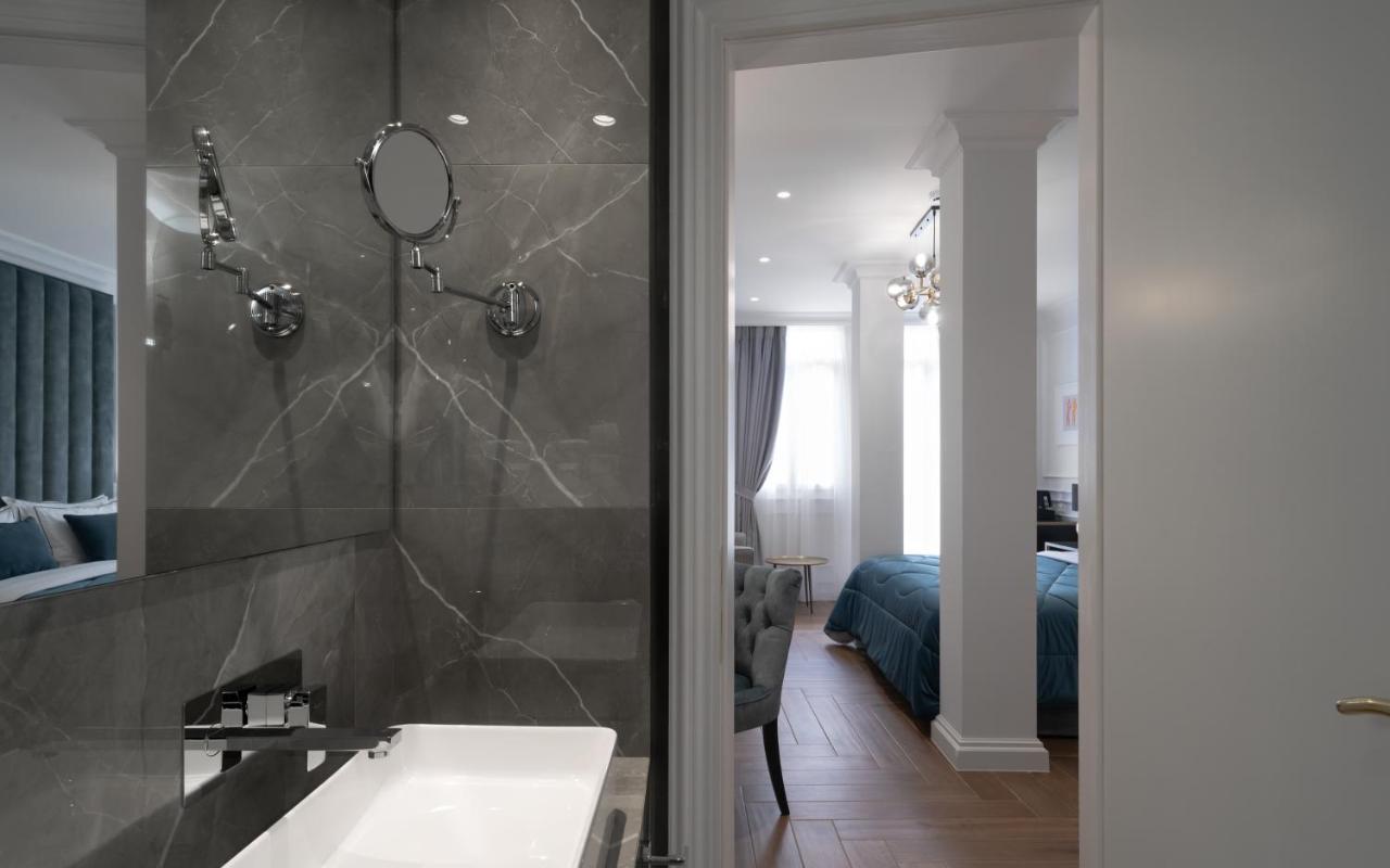 Junior Suite Outdoor Jacuzzi